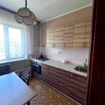 Здається в оренду 2 х кімн.квартира Троєщина