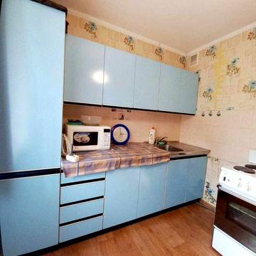 пр-т Оболонський 13, оренда 1-к квартири, 2й поверх, метро Мінська 5 хв!