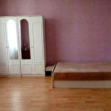 Оренда 2-кімнатної квартири 82 м² на Дніпровській набережній, 19В. До метро Осокорки 15 хвилин пішки, Дарницький район Києва