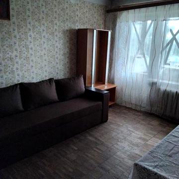 Продаж 2кв 46м Вул. Миропільська 31. Ринок Юність Газ Метро 15хв. ходи