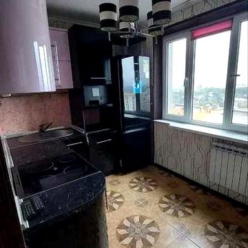 Продам 2 комнатную квартиру на Спортивной! ул. Молочная! После ремонта (87344)
