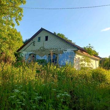 Смт Мізоч - 3 км. Будинок в селі Білашів.