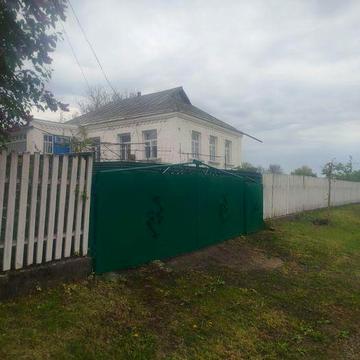 Продаж житлового будинку