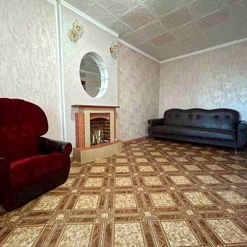 Здається в оренду 2 к/кв в центрі міста з видом на Соборну площу. Шнеєрсона.