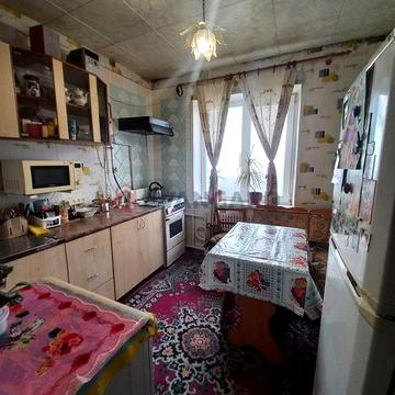 Продам квартиру на Лівому березі 3 Мкр.