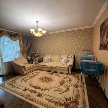 3-комнатная квартира 74 м² с ремонтом на Ильфа и Петрова