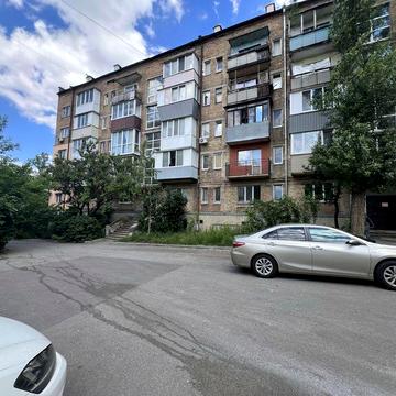 Однокімнатна квартира 30м2 Київ Ольжича косметичний ремонт