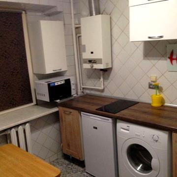 Сдам 1 к.кв м Бот сад.  Отокара Яроша