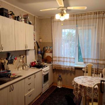Продаж 3-х кімнатної квартири за адресою вулиця Автозаводська 25-б