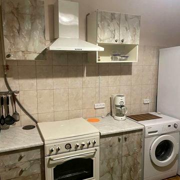 Сдам 1к комн комнатную кв-ру 6000