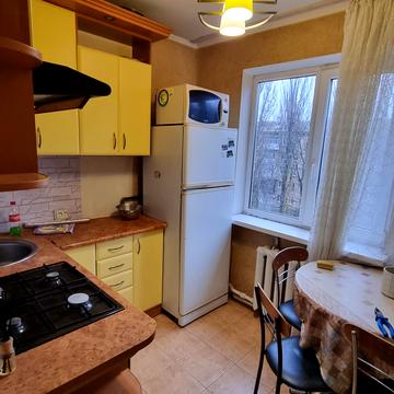 Михайла Донця вул., 20