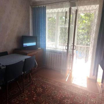 Здається 2кім квартира біля Медколеджу