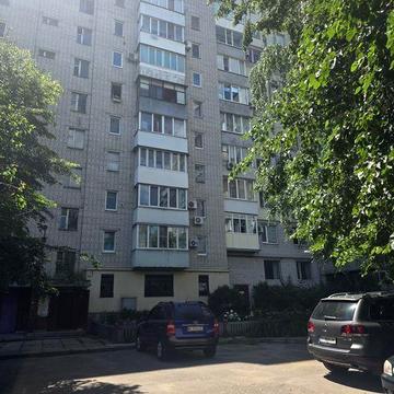 ПРОДАМ 2кцентр улучш.план8/9кирпичПродам 2