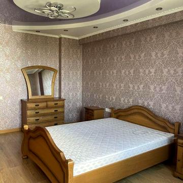 Оренда великої 2-кімнатної квартири в новому ЖК