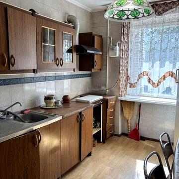 Продається чотирикімнатна квартира в м.Шептицький