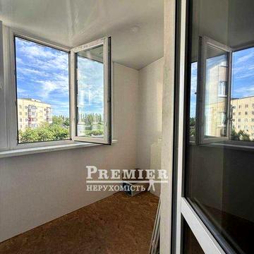 Терміновий продаж! 1 кімнатна квартира 38м2 Середній поверх Київський район 42000у.о