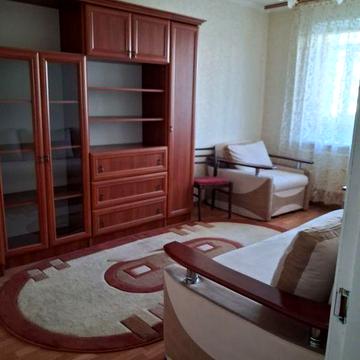 Здам двохкімнатну з газ.опаленням ,вул.Незалежності , власник