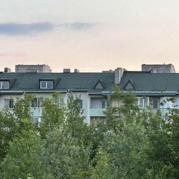 Продам 2 мансардні квартири , сирі. Від власника