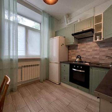 Оренда 2-х ком квартира  Берестейський проспект 60, м. Шулявська.