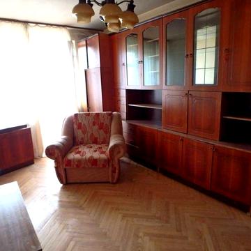 Продається, світла двокімнатна роздільна квартира вул. Олешківська, 4-6/2, одна зупинка ст. м. Сирець, ст. м. Дорогожичі.