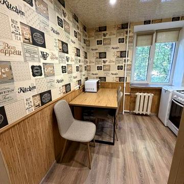 Квартира з ремонтом, Пр. Поля, поряд з парком
