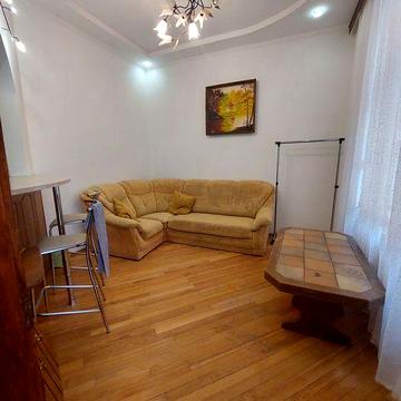 Продається 2х кімнатна  в самому центріі ЖК Корзо