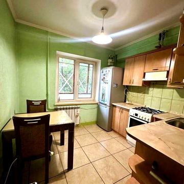 2-кімнатна квартира  вул. Мукачівська 8 Газ плита