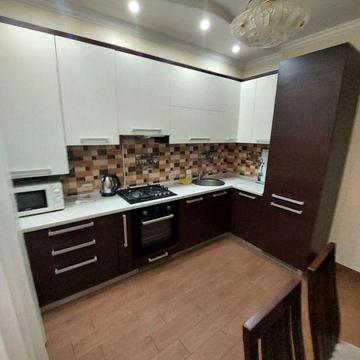 Продаж 2 кі-ної квартири район Дастору