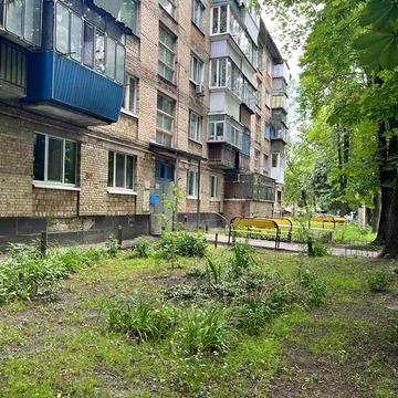 Продам 2х.кімнатну квартиру в центрі міста по вулиці Чорних запорожців 61а