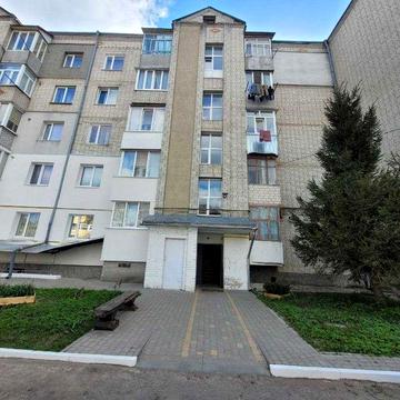 Квартира однокімнатна на другому поверсі
