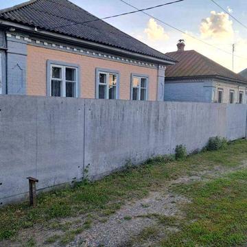 Затишний будинок в тихому мікрорайоні міста Прилуки
