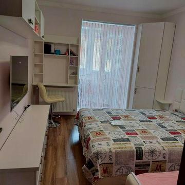 Власник Оренда 2 кімнатної квартири окрема кухня студія 66кв.м. вул.Довженка   закрита територія без тварин