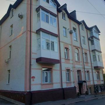 Продам двокімнатну квартиру в центрі міста, вул. С.Петлюри. Торг.
