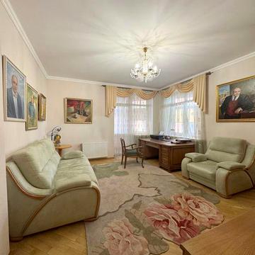 Довгострокова оренда 4-кімнатної квартири. Лесі Українки бульв., 30-Б
