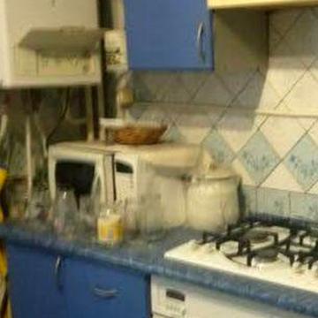 Здаеться  житло для хлопця в ціну входять платежі