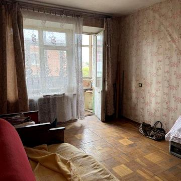 Продаж 3-х кімнатна квартира по Богдана Хмельницького