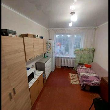 Продам 2х кімнатну комуналку .вул. Шевченка