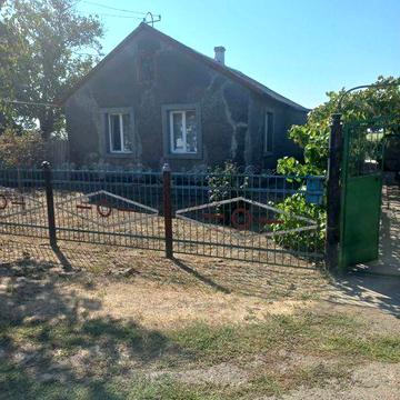 Дом Миколаївська область, Баштанський район, с. Лоцкіно 100 кВ.м
