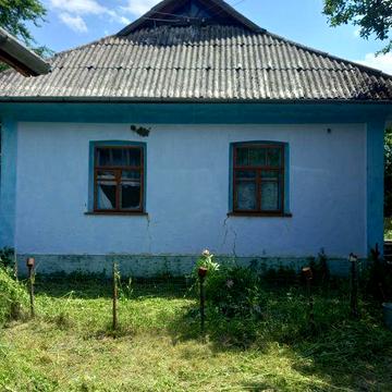 Продам будинок у с.Подільське,Камянець-Подільський район, до міста 45км.