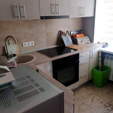 Сдам двох кiмнатну квартиру вiд власника
