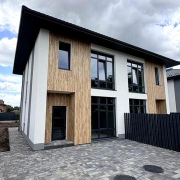 Дуплекс 92 м² за 5 хвилин від Києва — усі комунікації, власна ділянка