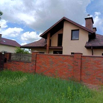 Продам Добротный: 2-х этажный дом. м. Индустриальная.