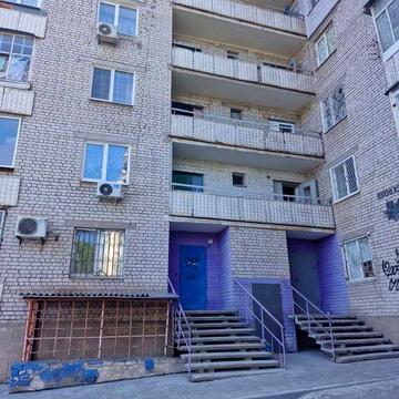 1 ком. кв. Хортицький Район 10 поверх