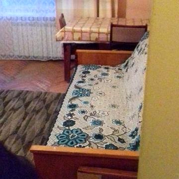 Здається кімната в гуртожитку