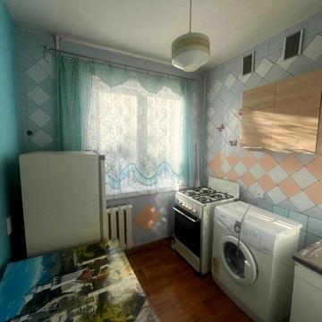Сдам 2-комнатную квартиру, м. Студенческая,  2 этаж, раздельные комнаты. 6000 грн.