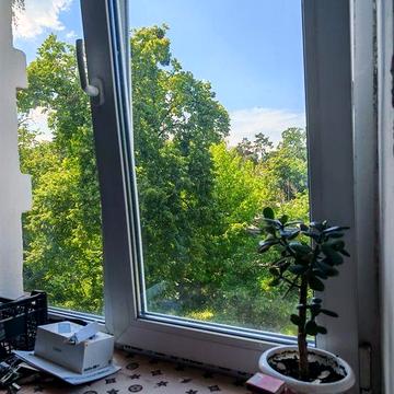 Продається без комісії  3-кімнатна квартира 49,1м2.,цегла 3/5, Тиха. 1-ша міська лікарня, пров. Медичний