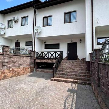 Продаж цегляного таунхаусу по вул. Захисників Маріуполя