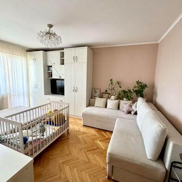 Продаж 2-кімнатної квартири на Каскаді з гарним ремонтом і меблями. Постанови, ваучери