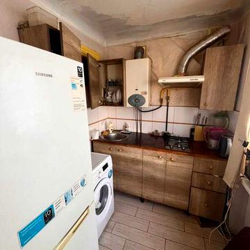 44803 Продаж 2к квартири в Центрі , простий  стан , місце ТОП