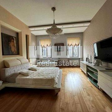 Аренда 3к квартиры, 130м2, ул. Крещатик 15, Печерск